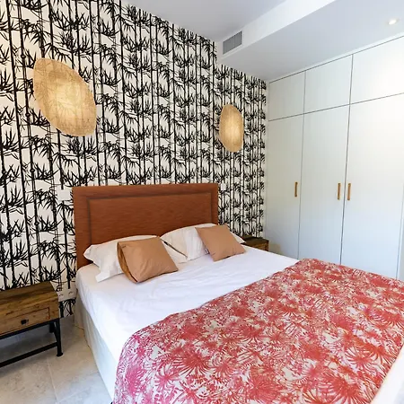 - 4 - St Raph Apartment *